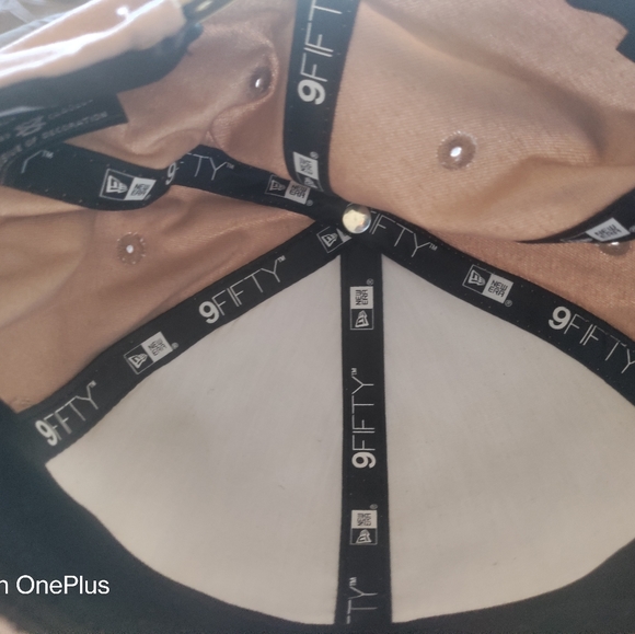 Cincinnati baseball snap back hat - Picture 3 of 4